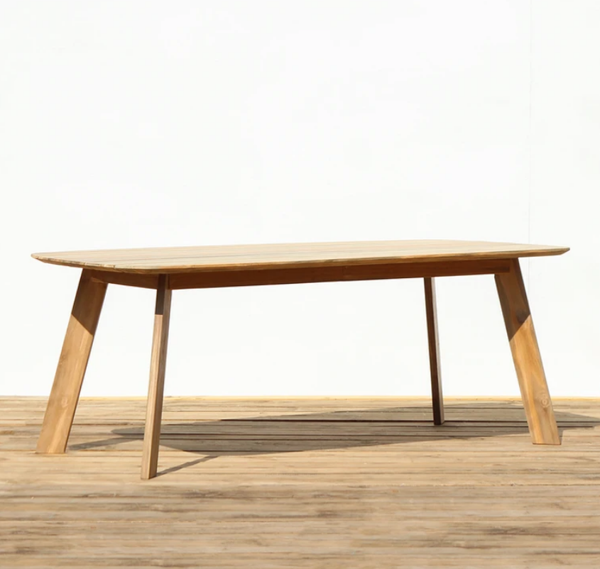 ARIGATOU Dining Table